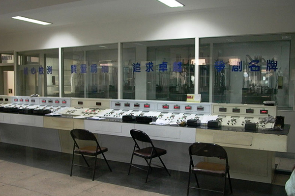 成品試驗(yàn)臺(tái)